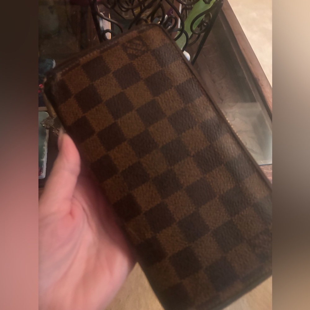 COA Louis Vuitton Damiere Brown Checked Wallet - Picture 2 of 11